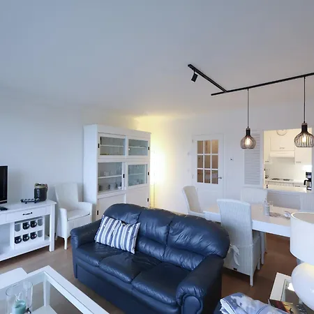By The Coast In Belgium, Cleaning Included Appartement *
